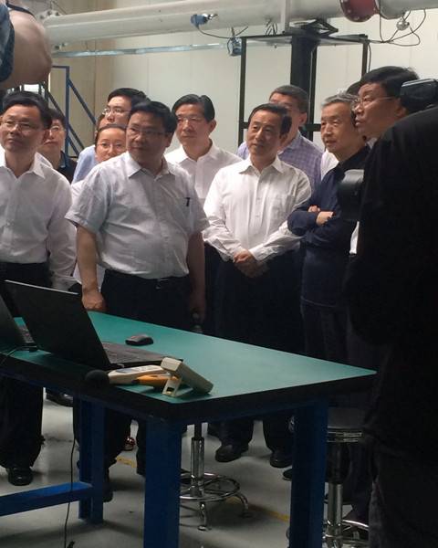 中共中央政治局委员、国务院副总理马凯到亿昇科技调研